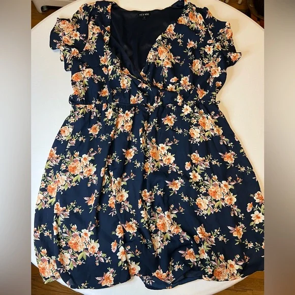 As U Wish Floral Dress Dark Navy Size 2X - Picture 8 of 12